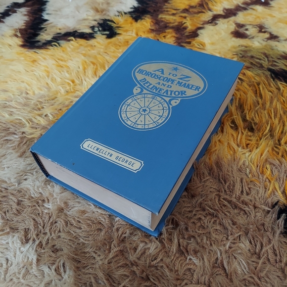 Rare 1972 A-Z Horoscope Maker and Delineator Book - Astrology Boho Occult 70s - Picture 2 of 10
